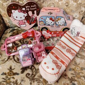 Valentine's Day Hello Kitty sanrio lot